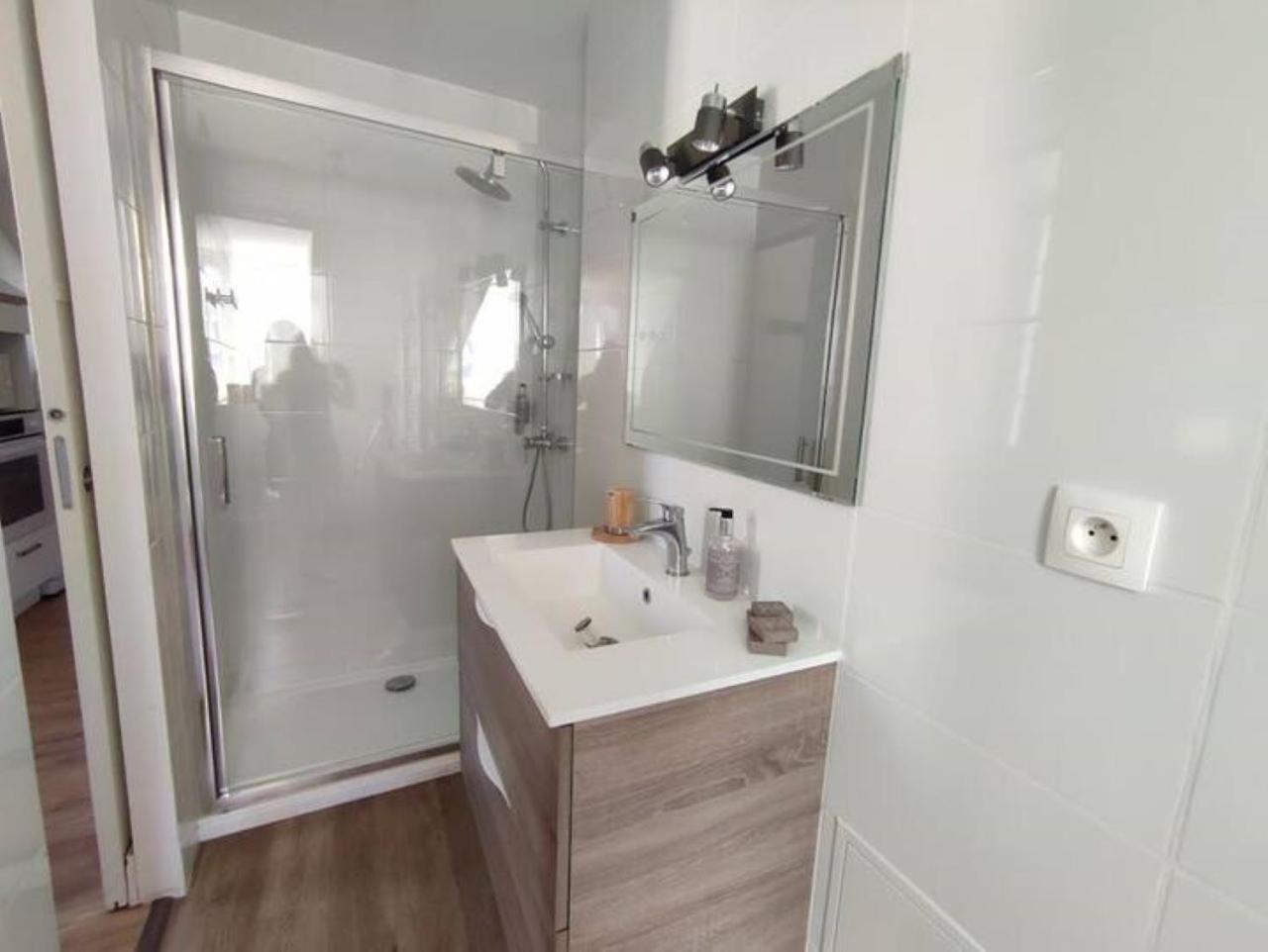L'Alexiane, Centre Luchon, Parking Gratuit, Wifi Apartment Bagneres-de-Luchon Exterior photo